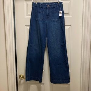 NWOT Old Navy Extra High-Waisted Wide-Leg Trouser Jeans  in Dark Wash - Size 6P
